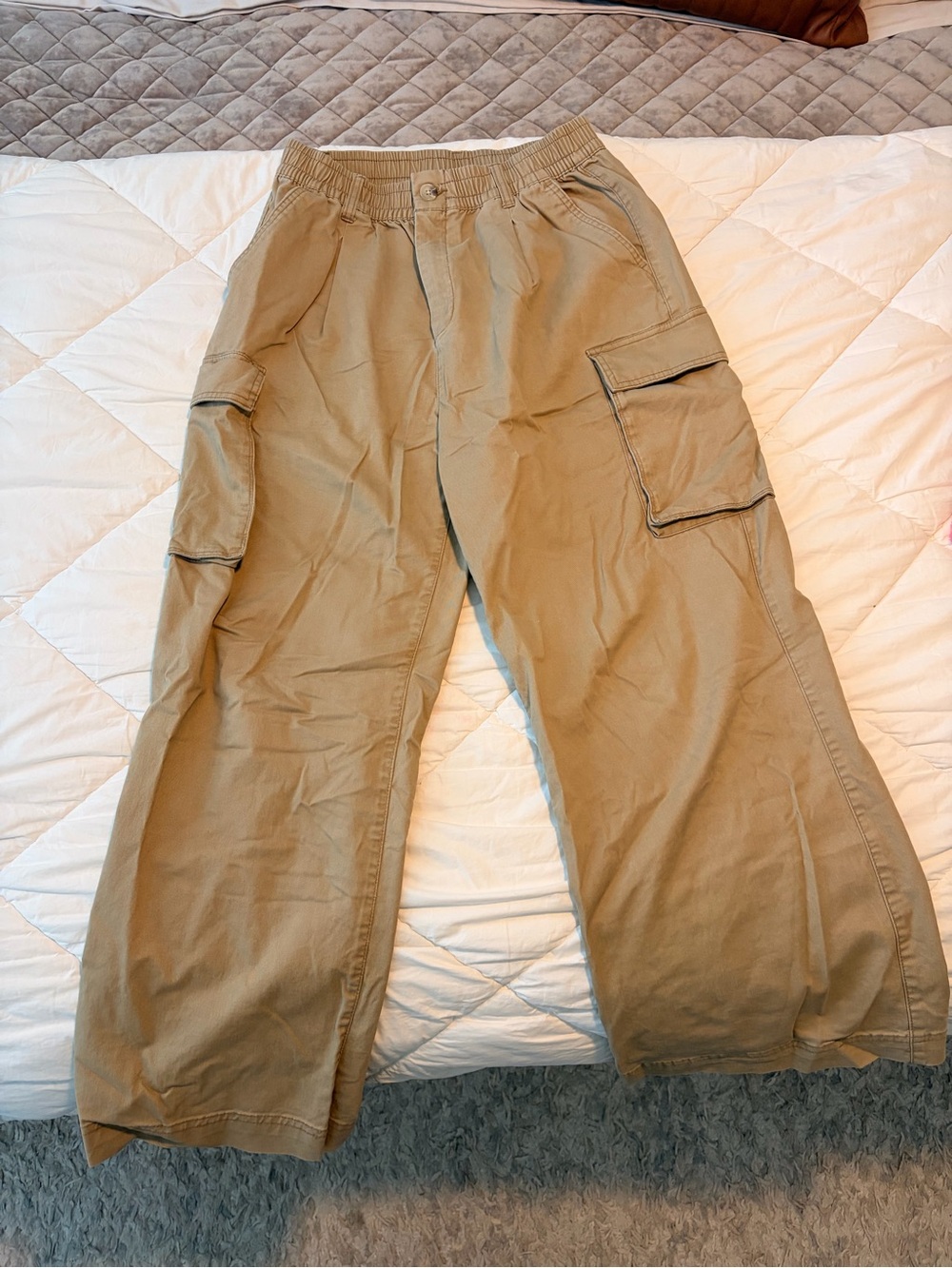 Old Navy Women's Tan Cargo Pants with Elastic Waist